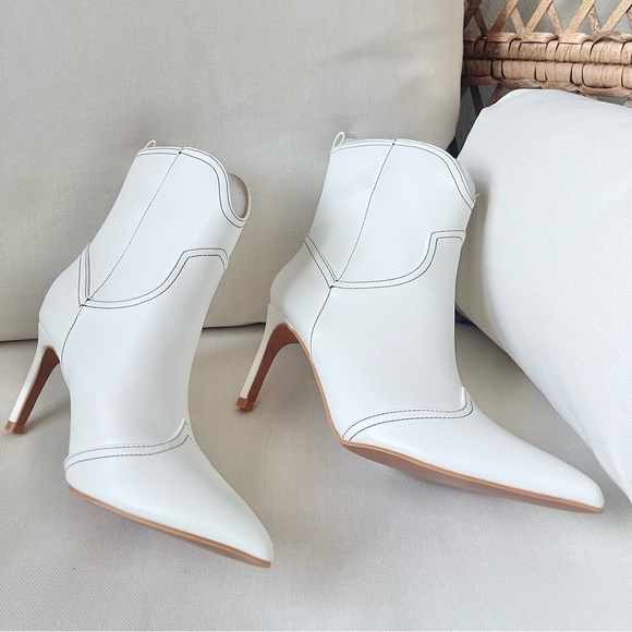 NWB- Lulu’s White Boots - Picture 7 of 11